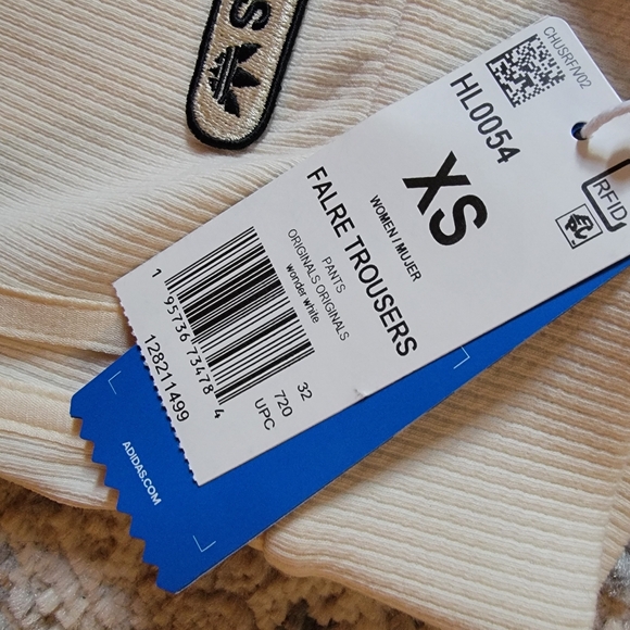 Adidas sweatpants - Picture 3 of 11